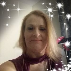 Meet your Posher, Gena